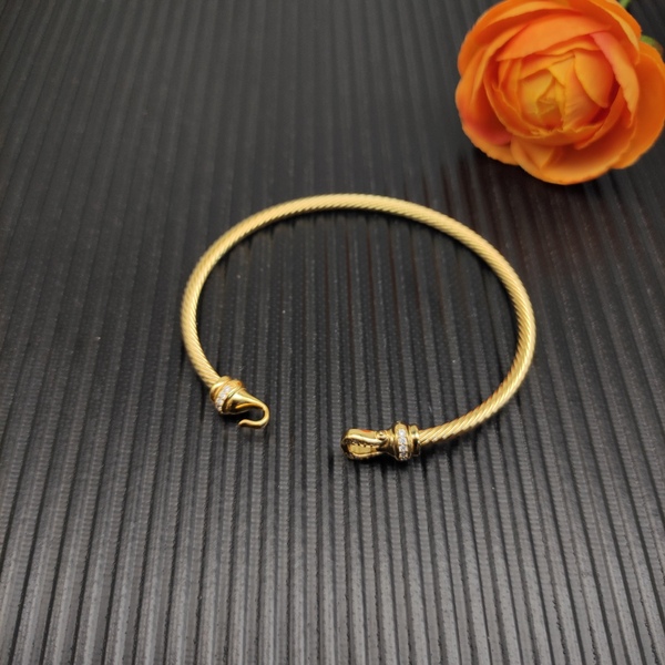 デヴィッド・ヤーマン クラシック ツイストコード フッククラスプ パヴェダイヤ オープンバングル ゴールド