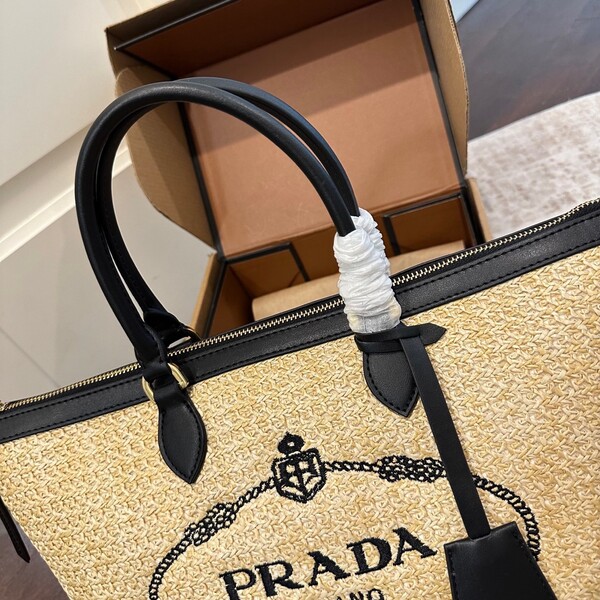 プラダ PRADA ラフィア ロゴプリント トートバッグ 斜め掛け / 手持ち 2WAY