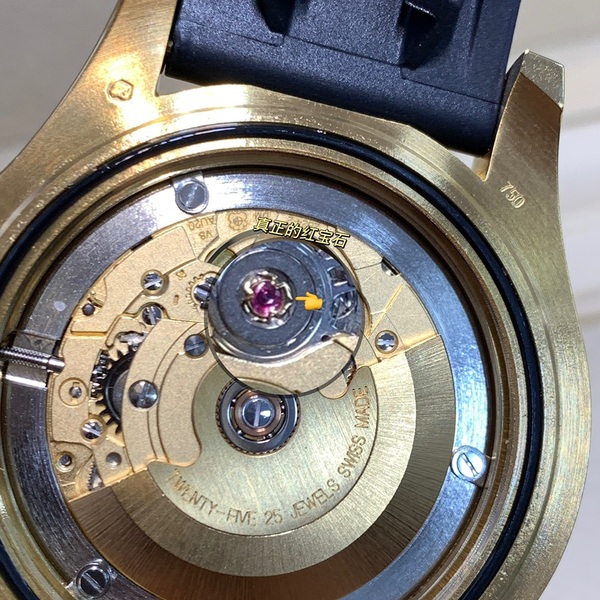 ロレックス 18K イエローゴールド 自動巻きメンズ腕時計 ラバーストラップ スケルトンバック仕様