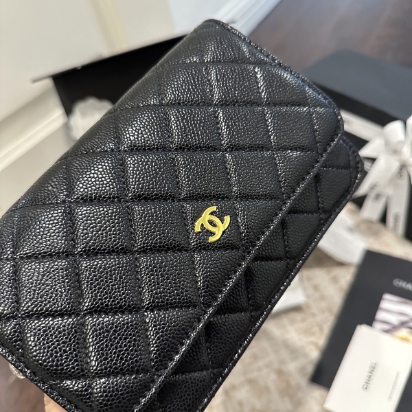 シャネル CHANEL クラシック キルティング キャビアスキン ダブル C ロゴ 長財布 ブラック × ゴールド