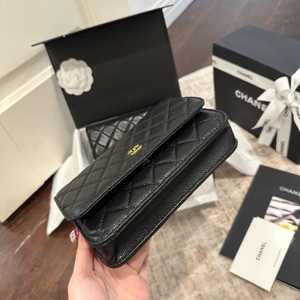 シャネル CHANEL クラシック キルティング キャビアスキン ダブル C ロゴ 長財布 ブラック × ゴールド