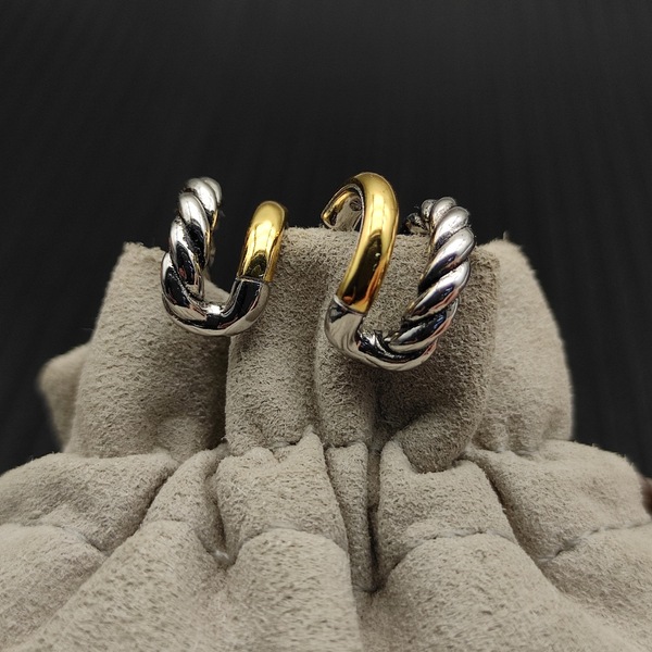 ツートーン ツイストコード ダブルレイヤー C カーブ フープピアス ゴールド × シルバー