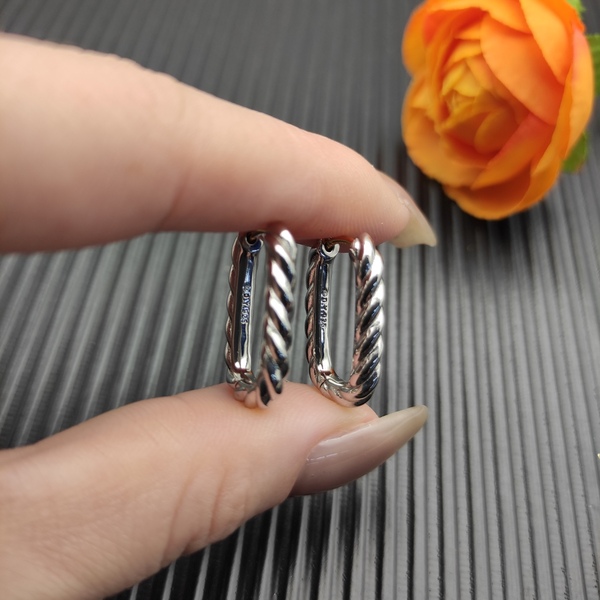 デヴィッド・ヤーマン 925 シルバー ツイストコード オーバルフープピアス ツートーンポスト