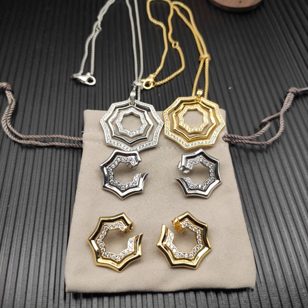 デヴィッド・ヤーマン スター型 パヴェダイヤ ゴールドフープピアス ラグジュアリージオメトリックピアス