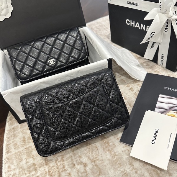 シャネル CHANEL クラシック キルティング キャビアスキン ダブル C ロゴ 長財布 ブラック × ゴールド