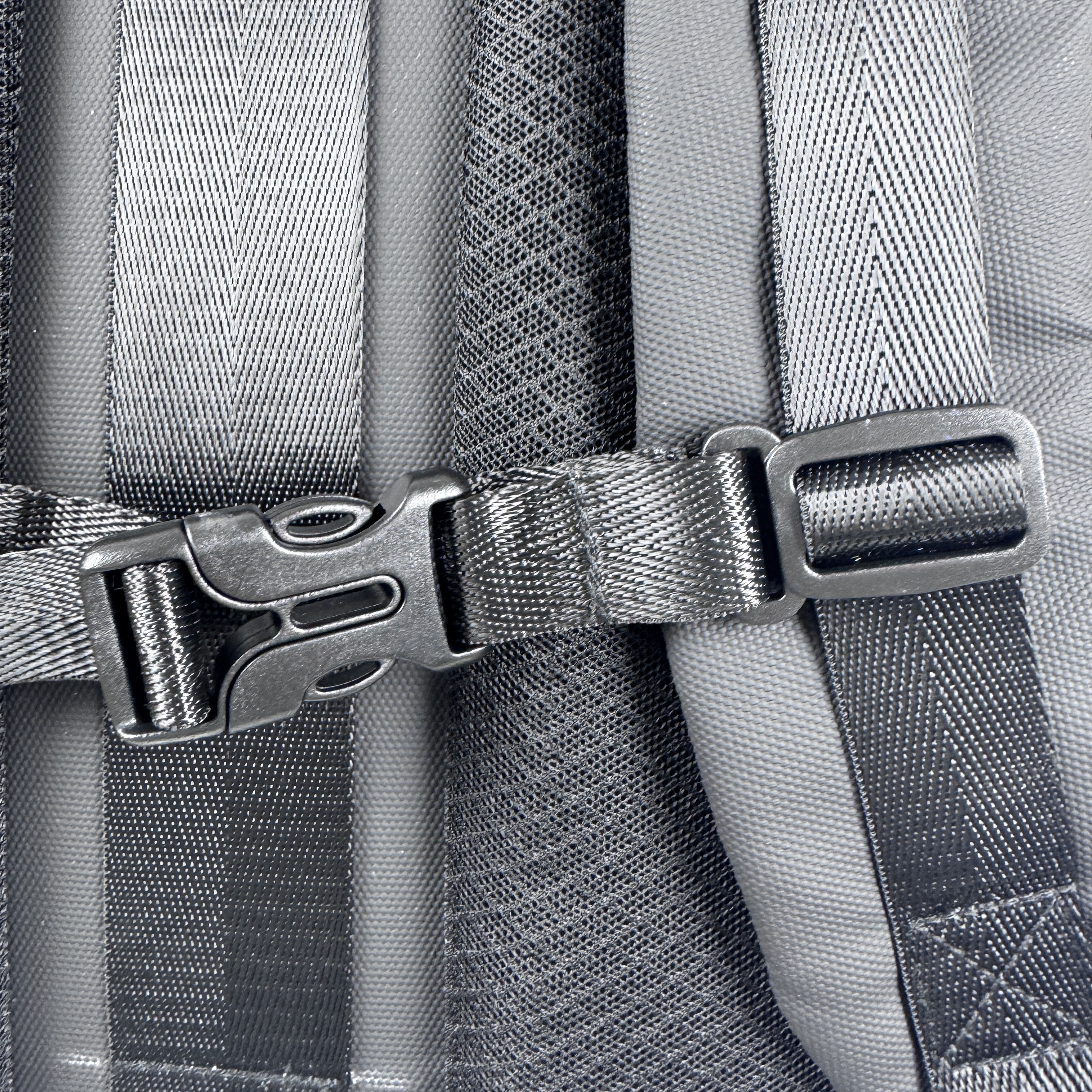 Y1 PIONEER BACKPACK - BLACK