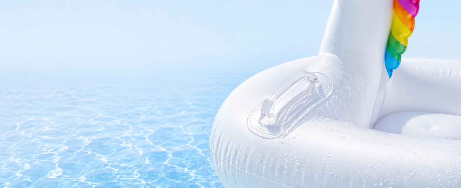 summer-pool-float-hero-flamingo