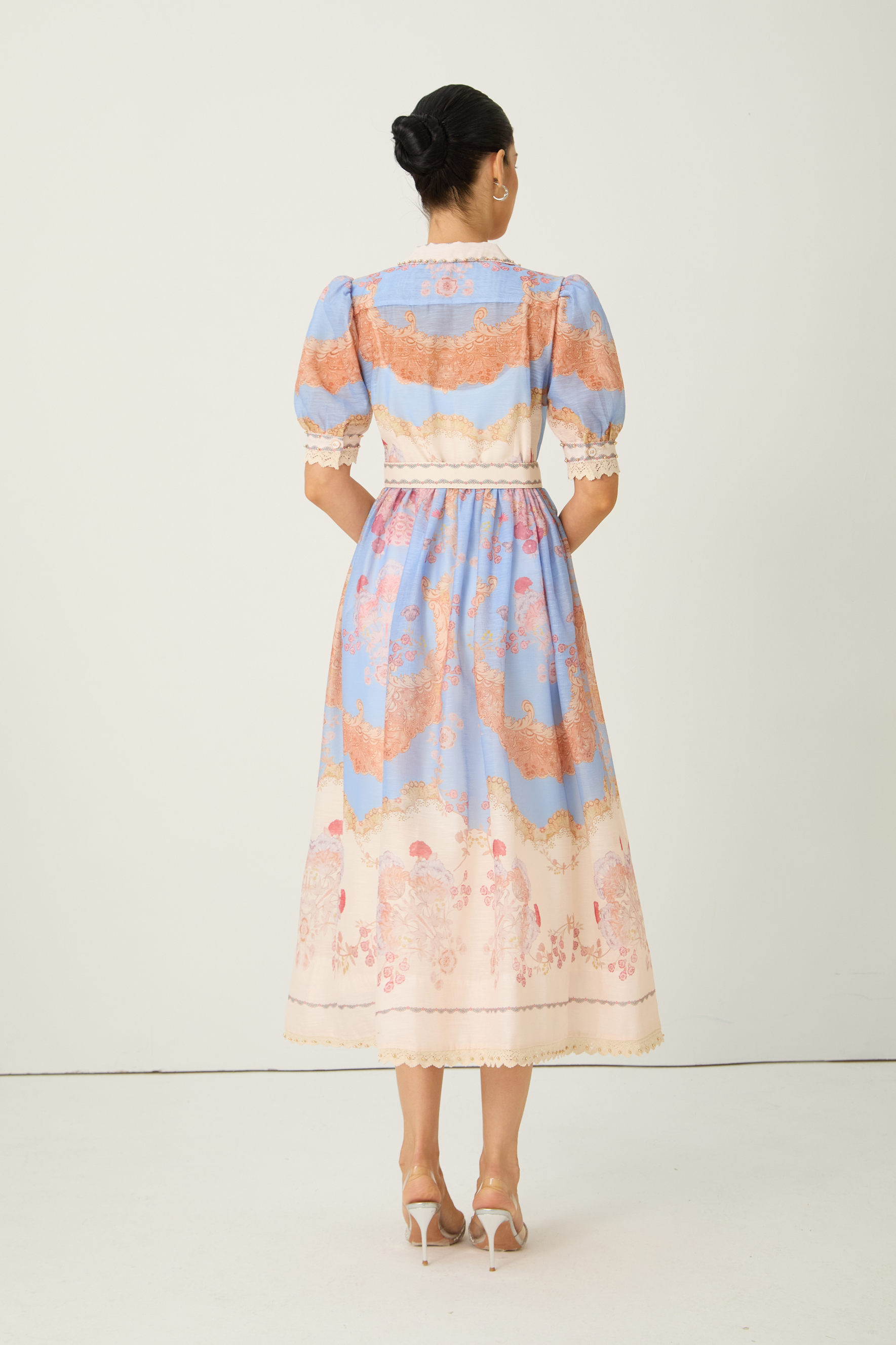 Elegant Baroque Print Belted Midi Dress with Lace Trim