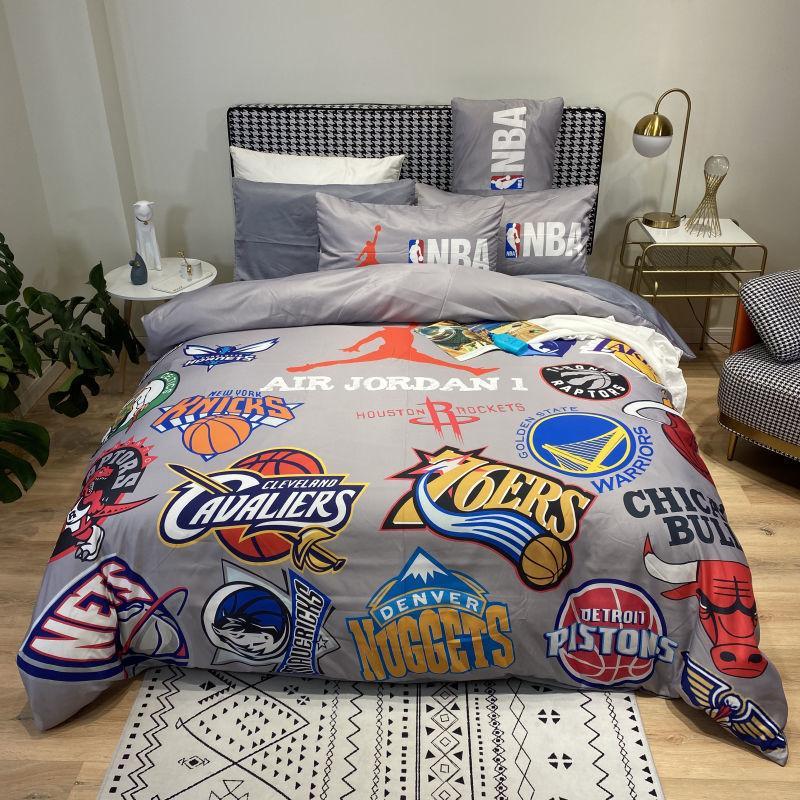 Luxury 4-piece bedding set, high-quality cotton fabric, suitable for all seasons.