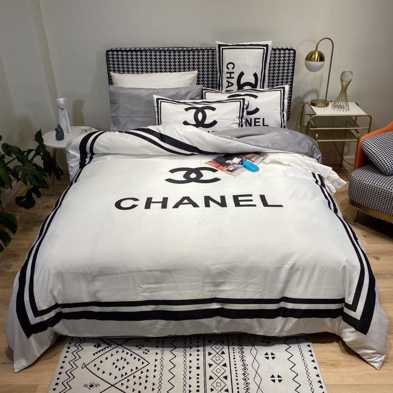 CHANEL Luxury Bedding 4-Piece Set, High-Quality Cotton Fabric, Suitable for All Seasons