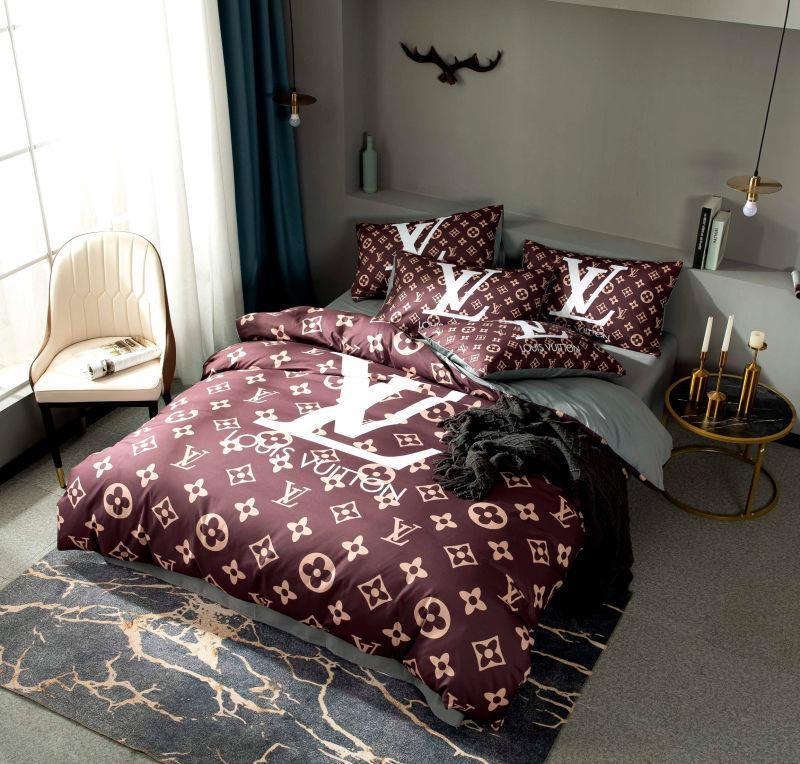 LV Luxury Bedding 4-Piece Set, High-Quality Cotton Fabric, Suitable for All Seasons