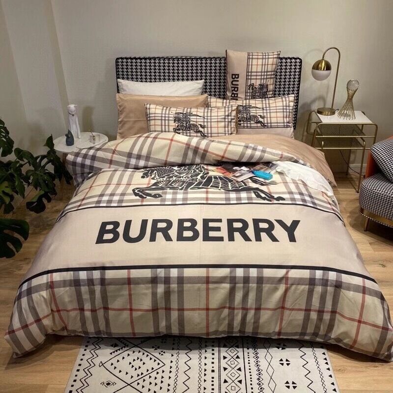 Luxury 4-piece bedding set, high-quality cotton fabric, suitable for all seasons.