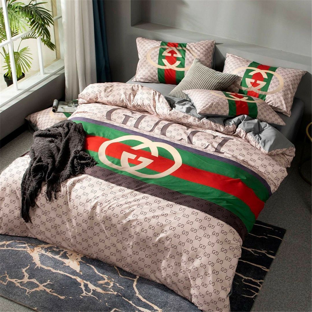 GUCCI Luxury Bedding 4-Piece Set, High-Quality Cotton Fabric, Suitable for All Seasons