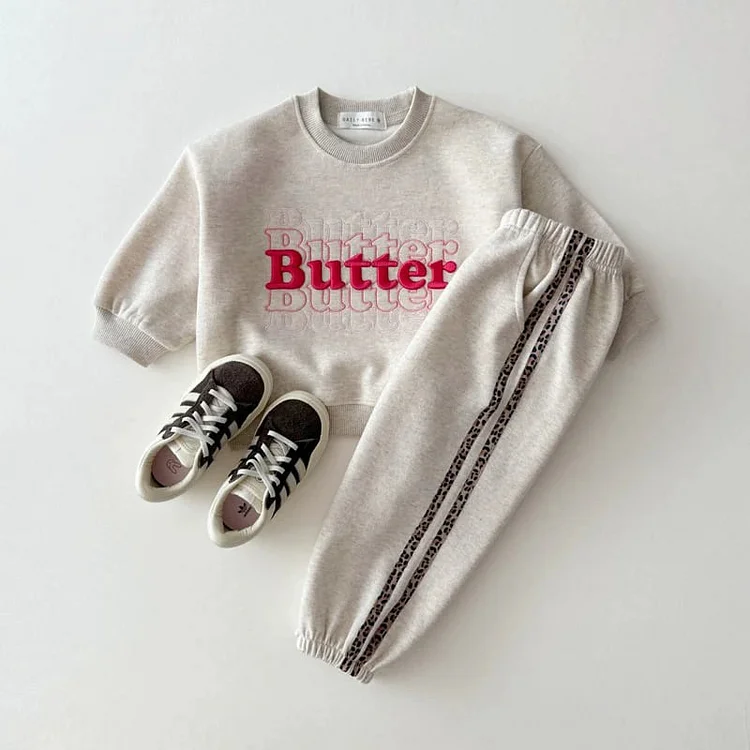 【80-130cm】 英字刺繡 トップス