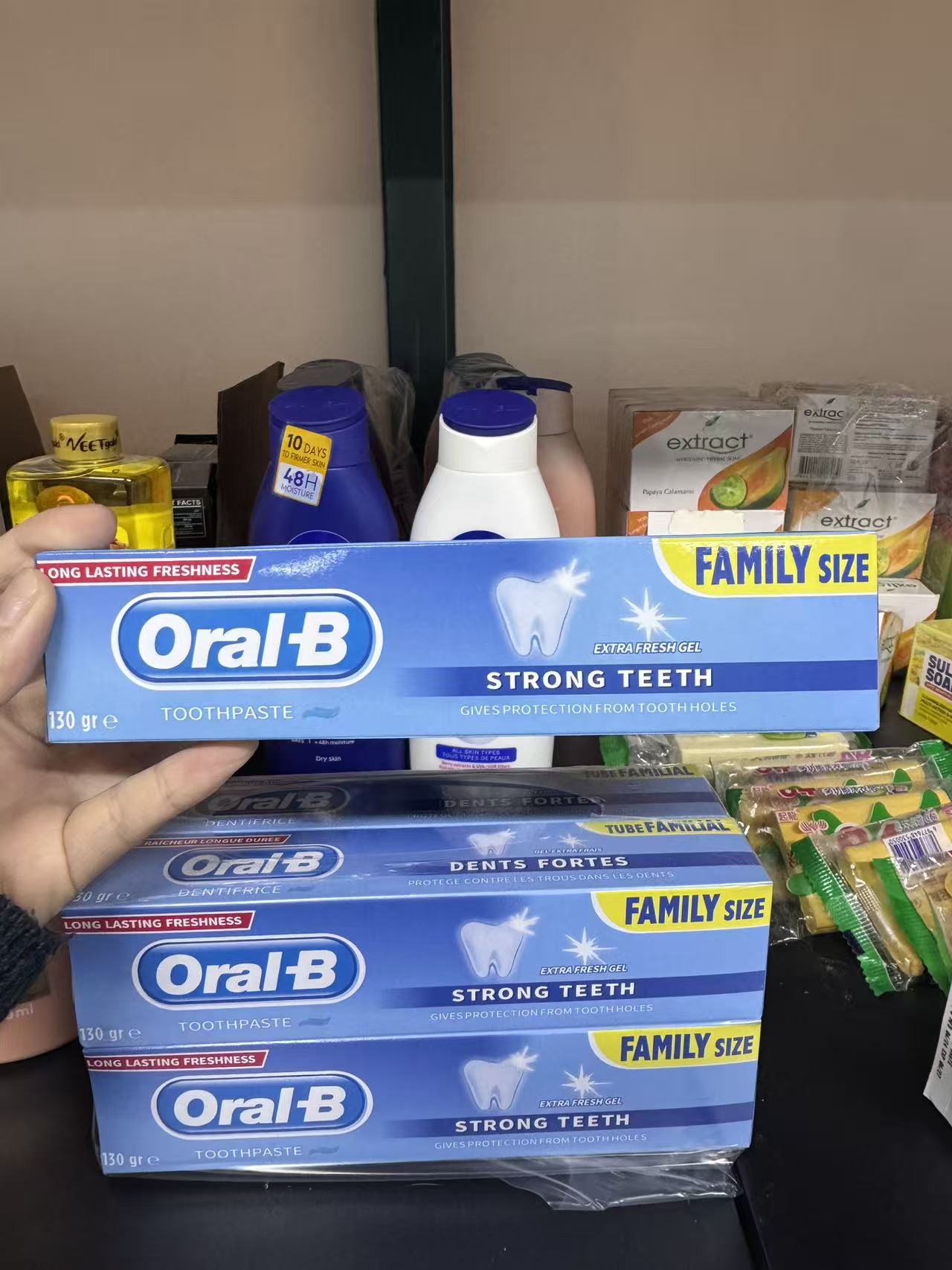 Oral B