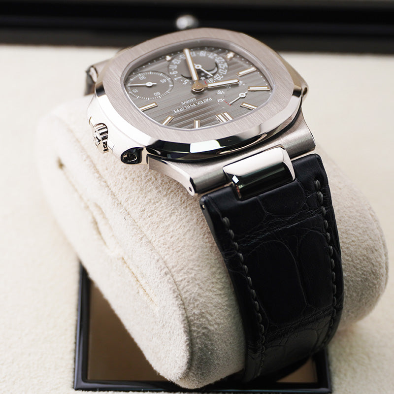 パテック フィリップ ノーチラス ムーンフェイズ 40mm 5712G スレートグレーダイヤル