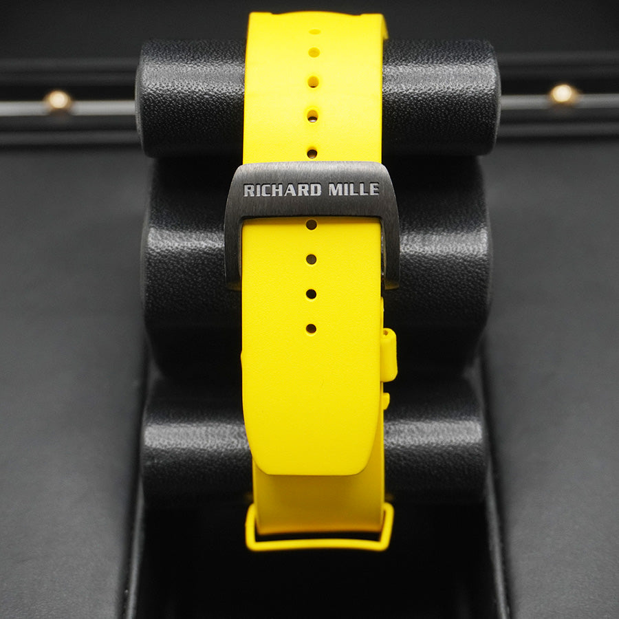 リシャール・ミル RM11-FM “Carbon Yellow Storm” 仕様 自動巻き フライバック・クロノグラフ(オープンワークダイヤル)