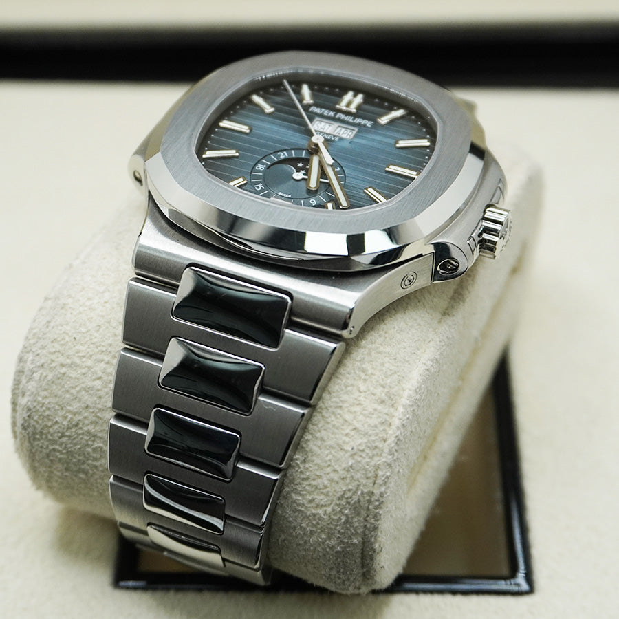 パテック フィリップ ノーチラス アニュアルカレンダー ムーンフェイズ 40mm 5726-1A-014 ブルーダイヤル