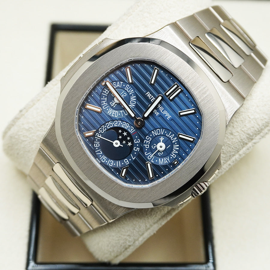 パテック フィリップ エクストラシン ノーチラス グランドコンプリケーション パーペチュアルカレンダー 40mm 5740/1G ブルーダイヤル