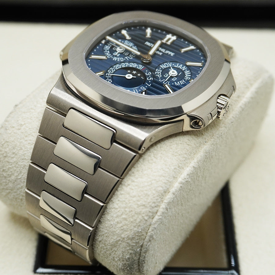 パテック フィリップ エクストラシン ノーチラス グランドコンプリケーション パーペチュアルカレンダー 40mm 5740/1G ブルーダイヤル