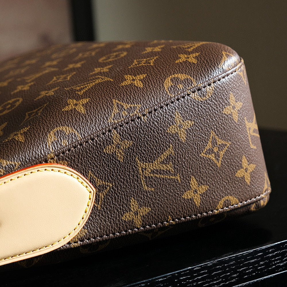 LV スラウチ PM モノグラム ハンドバッグ
