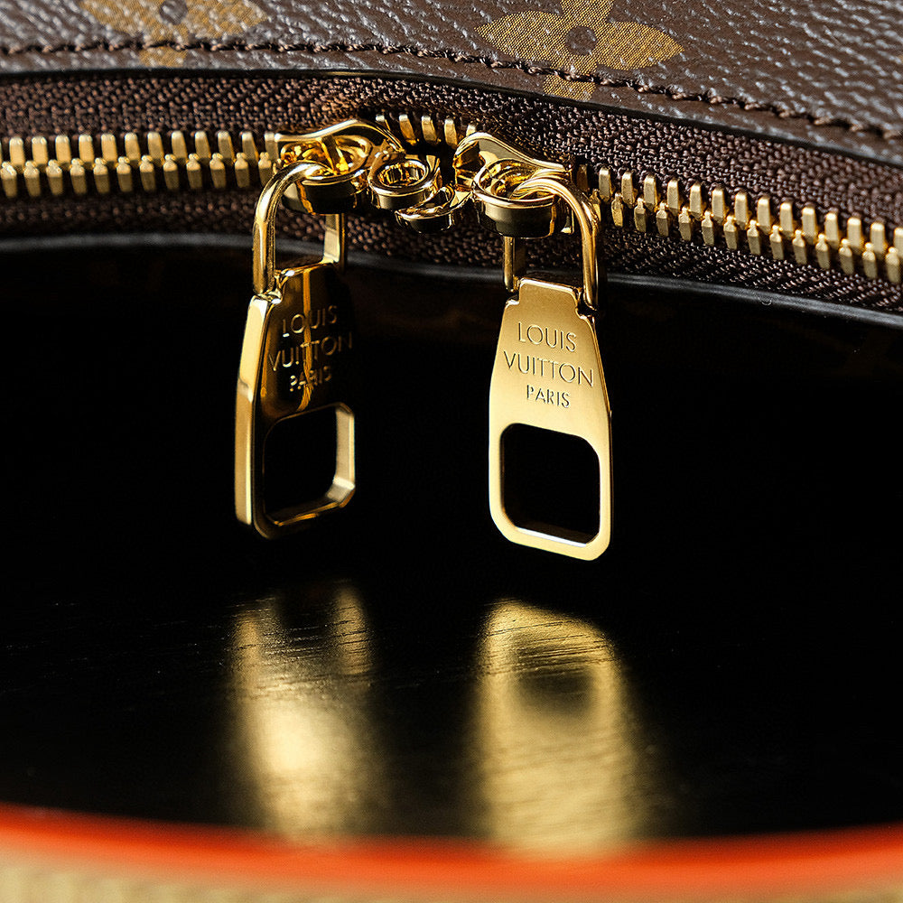 LV スラウチ PM モノグラム ハンドバッグ