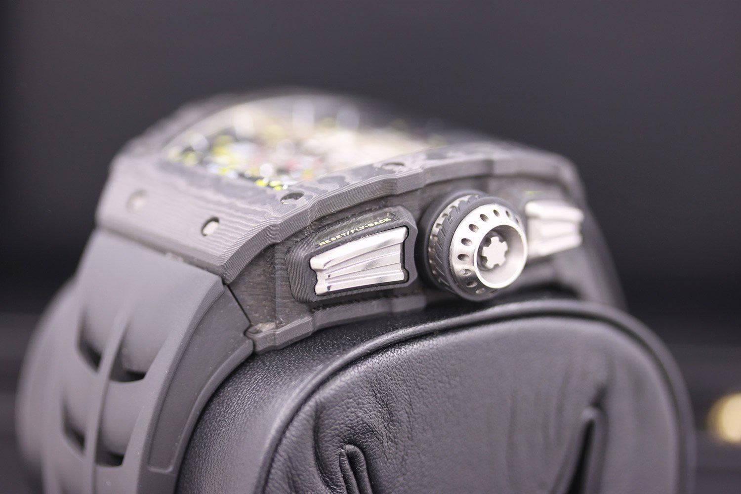 リシャール・ミル RM11-03 カーボン フライバック クロノグラフ 50mm オープンワークダイヤル