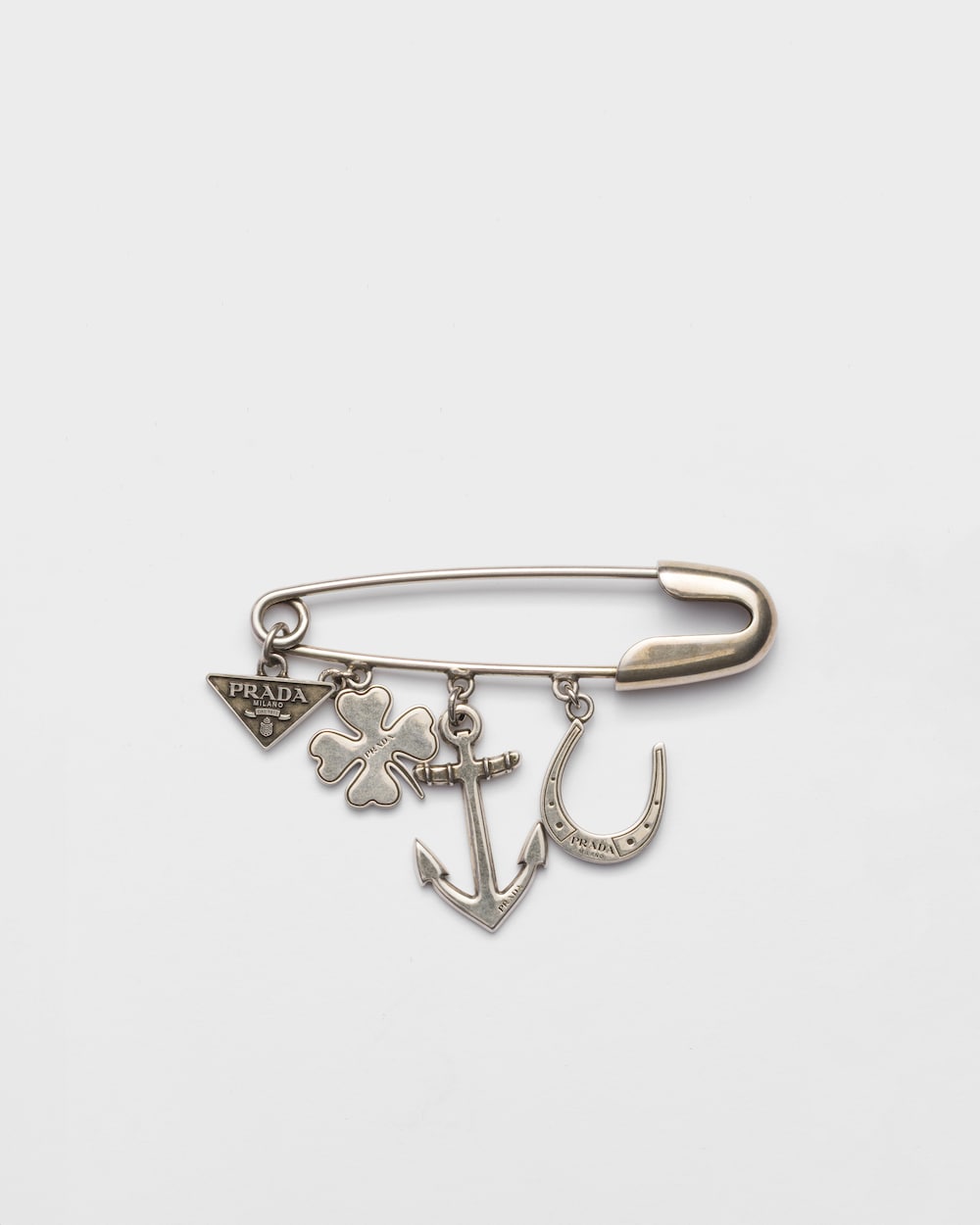 Metal brooch – PRADA日本公式ウェブサイトおよびオンラインストア | PRADA
