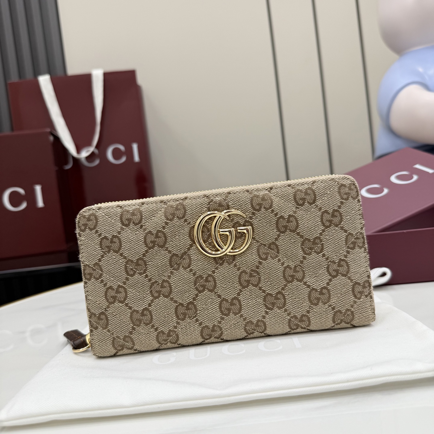 GUCCI グッチ ソフトビット コレクション 828147 ホワイト カーフスキン レディース長財布
