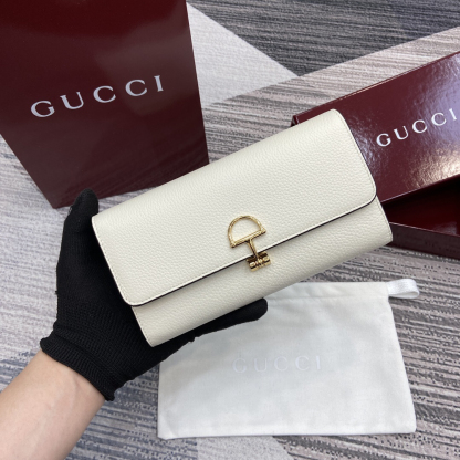 GUCCI グッチ ソフトビット コレクション 828147 ホワイト カーフスキン レディース長財布