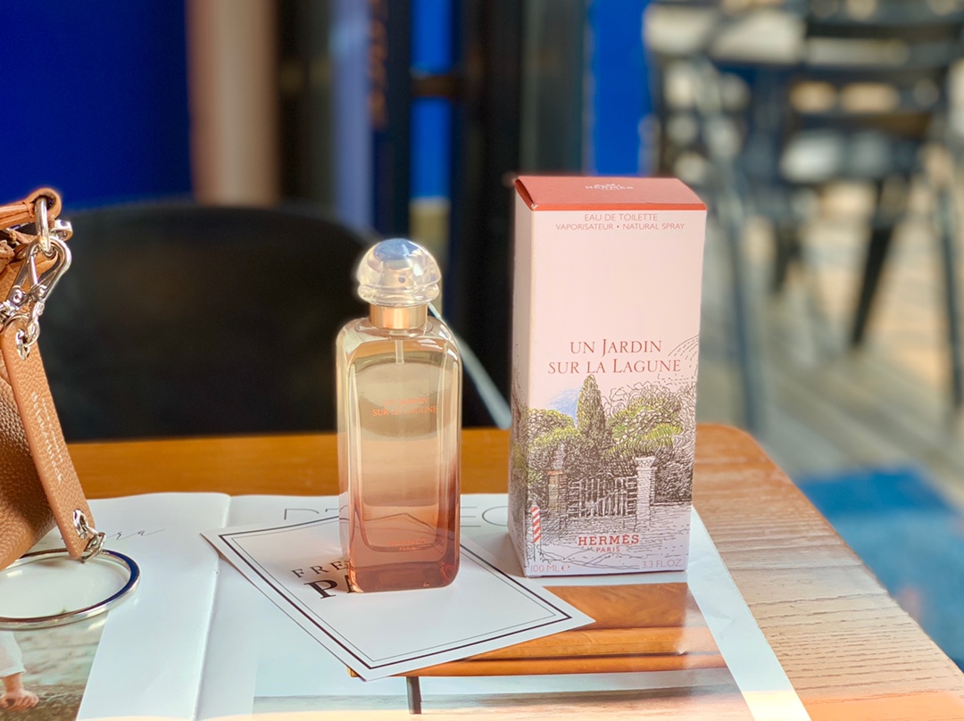 【エルメス】Hermes  100ml 香水（こうすい）レディース / メンズ 送料無料 代金引換