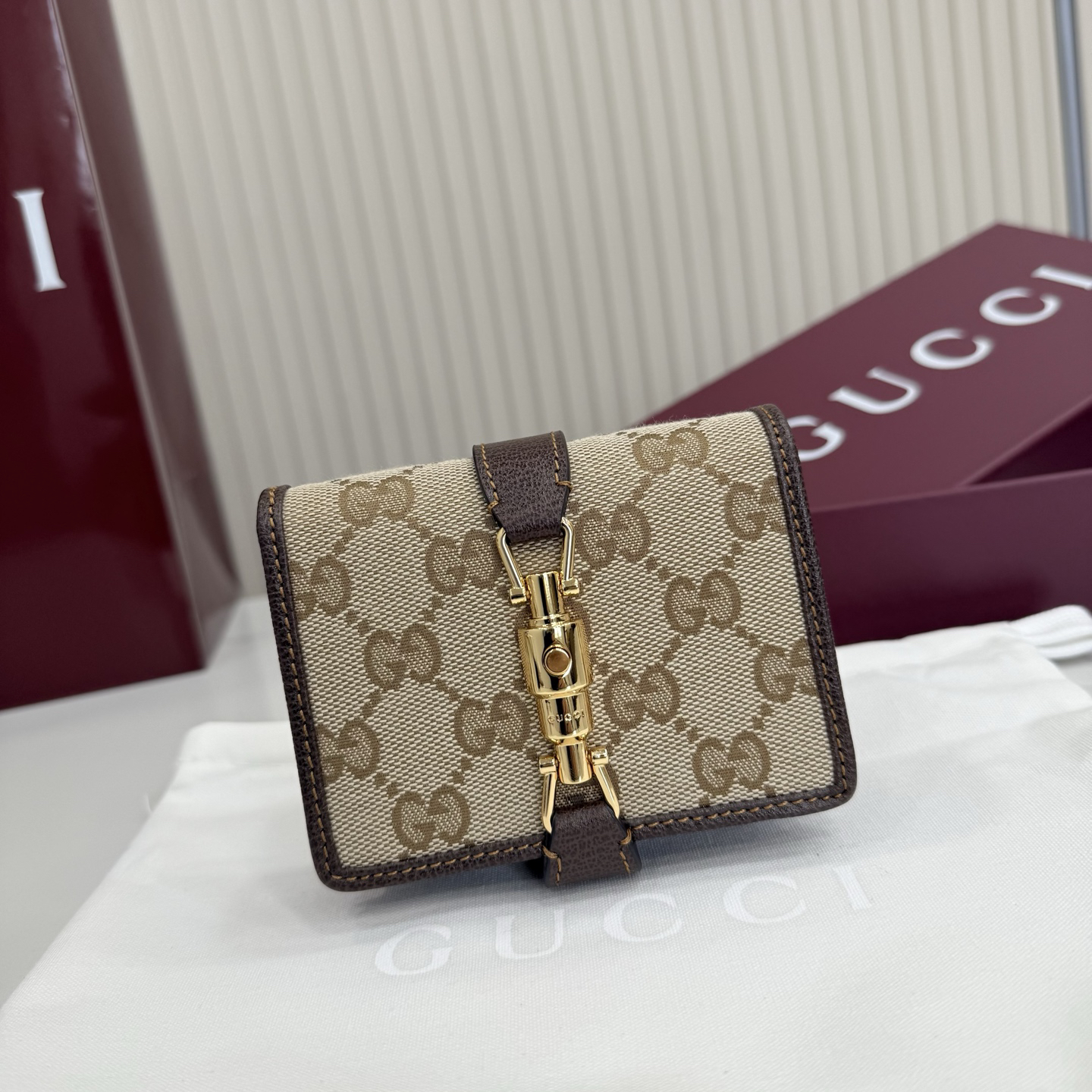 グッチ「Gucci」867166 レディース ラウンドファスナー長財布