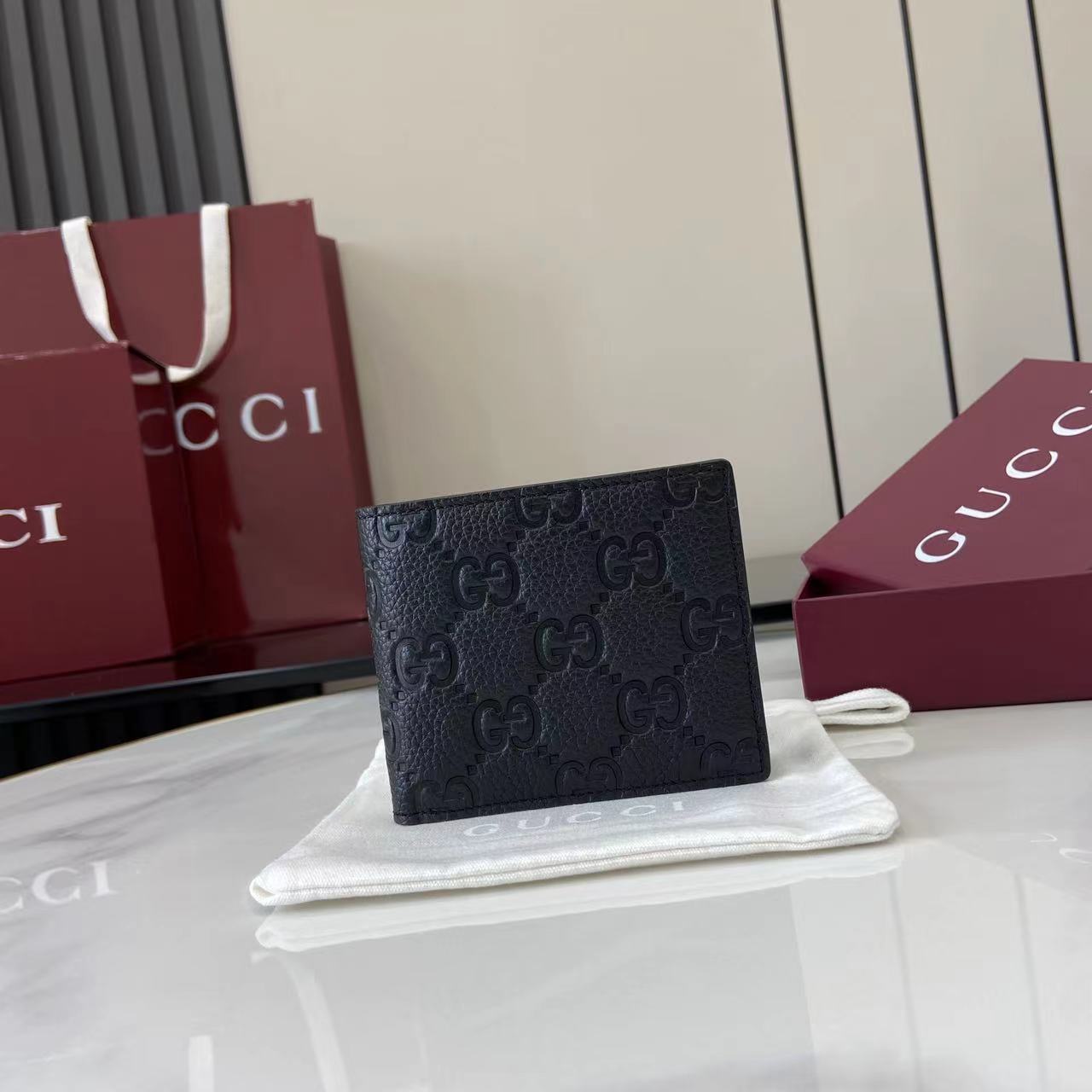 グッチ「Gucci」835002 レディース ラウンドファスナー長財布
