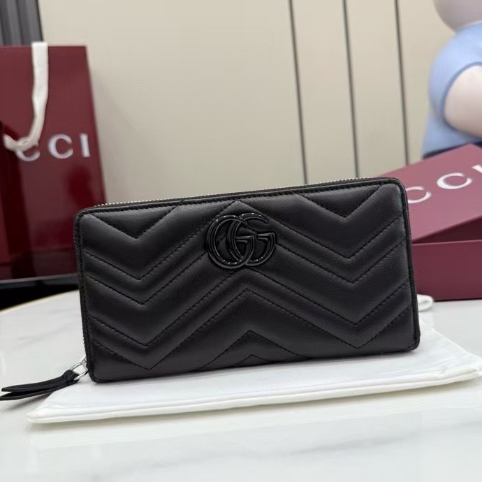 グッチ「Gucci」レディース ラウンドファスナー長財布