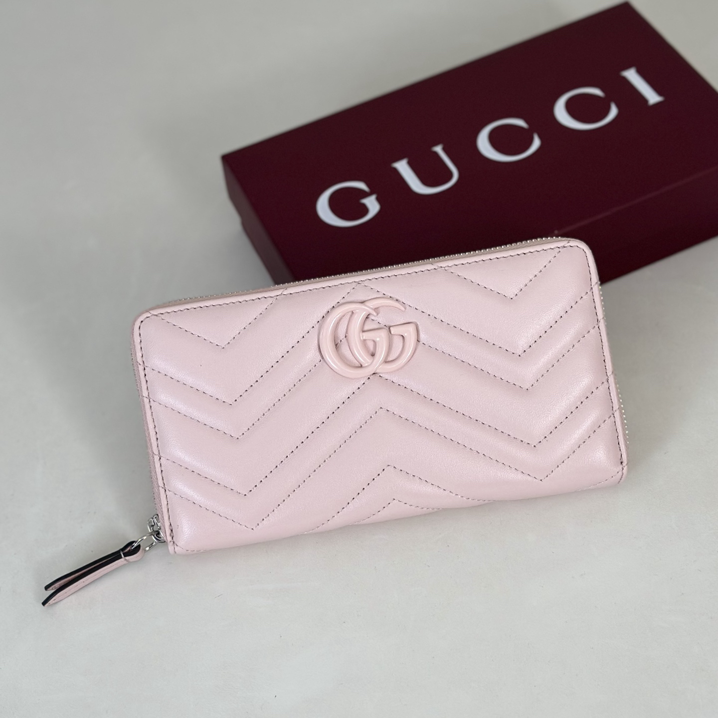グッチ「Gucci」レディース ラウンドファスナー長財布