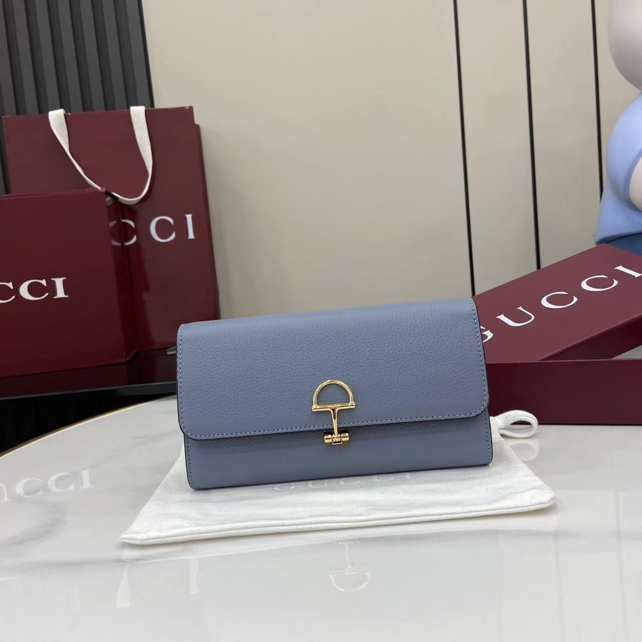 GUCCI グッチ ソフトビット コレクション 828147 ホワイト カーフスキン レディース長財布