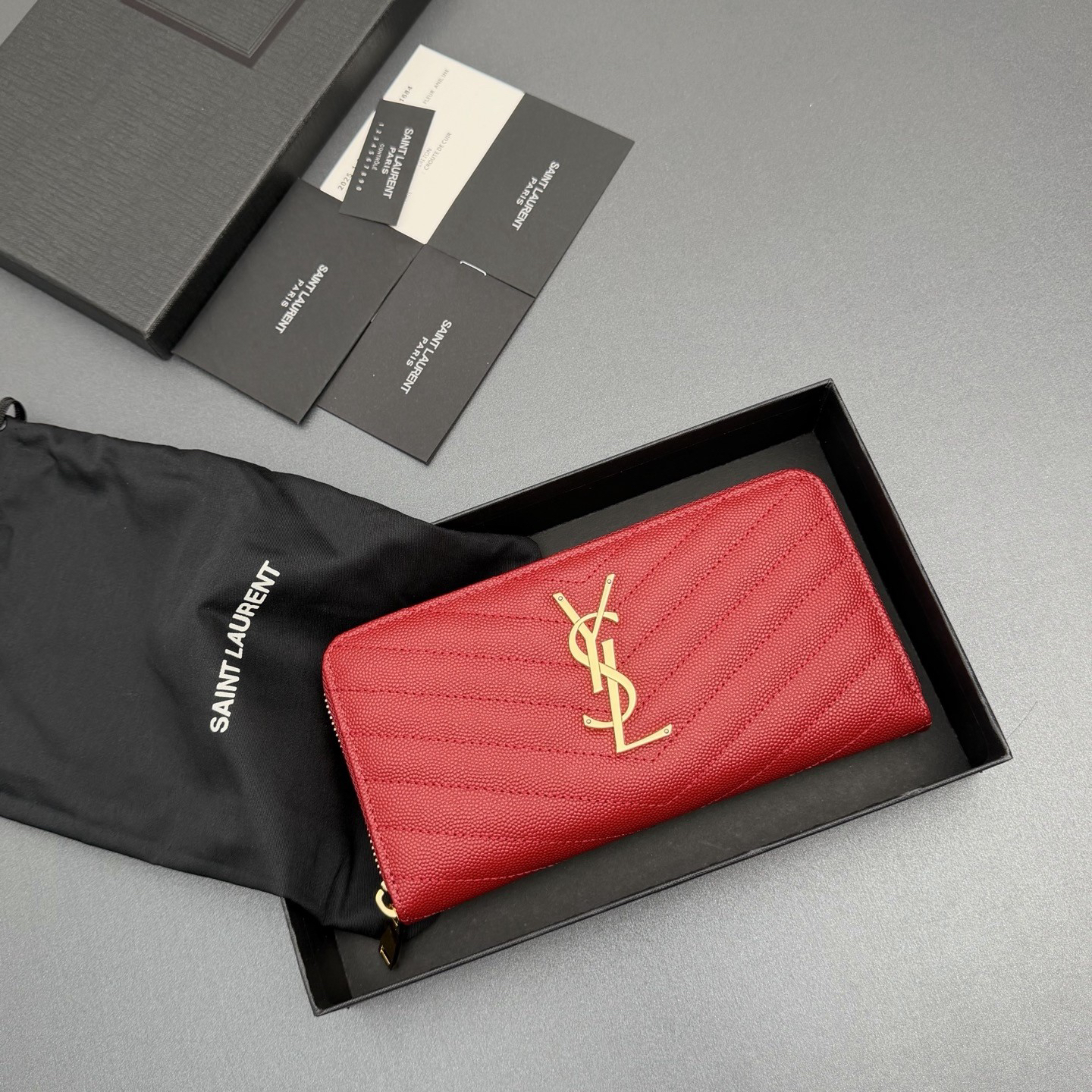 サンローラン「Saint Laurent」レザーポケットウォレット