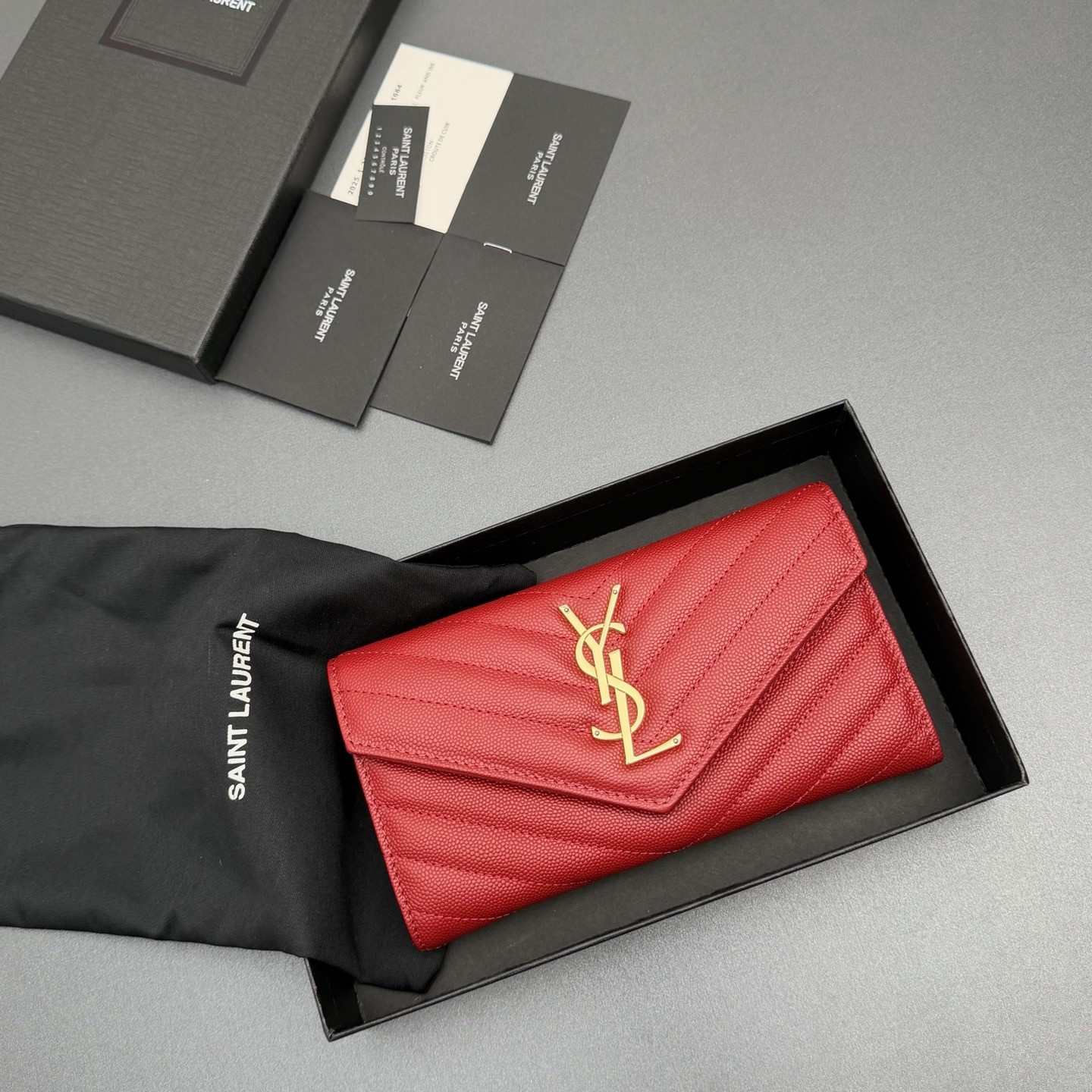 サンローラン「Saint Laurent」レザーポケットウォレット