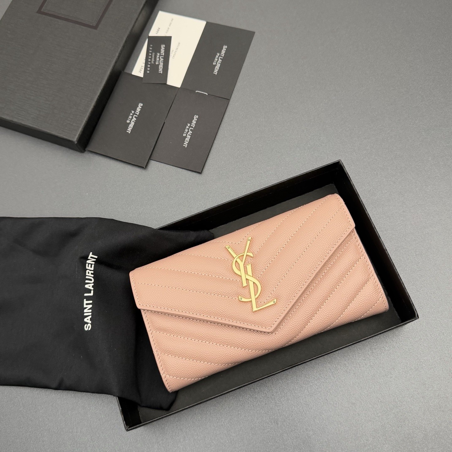 サンローラン「Saint Laurent」レザーポケットウォレット