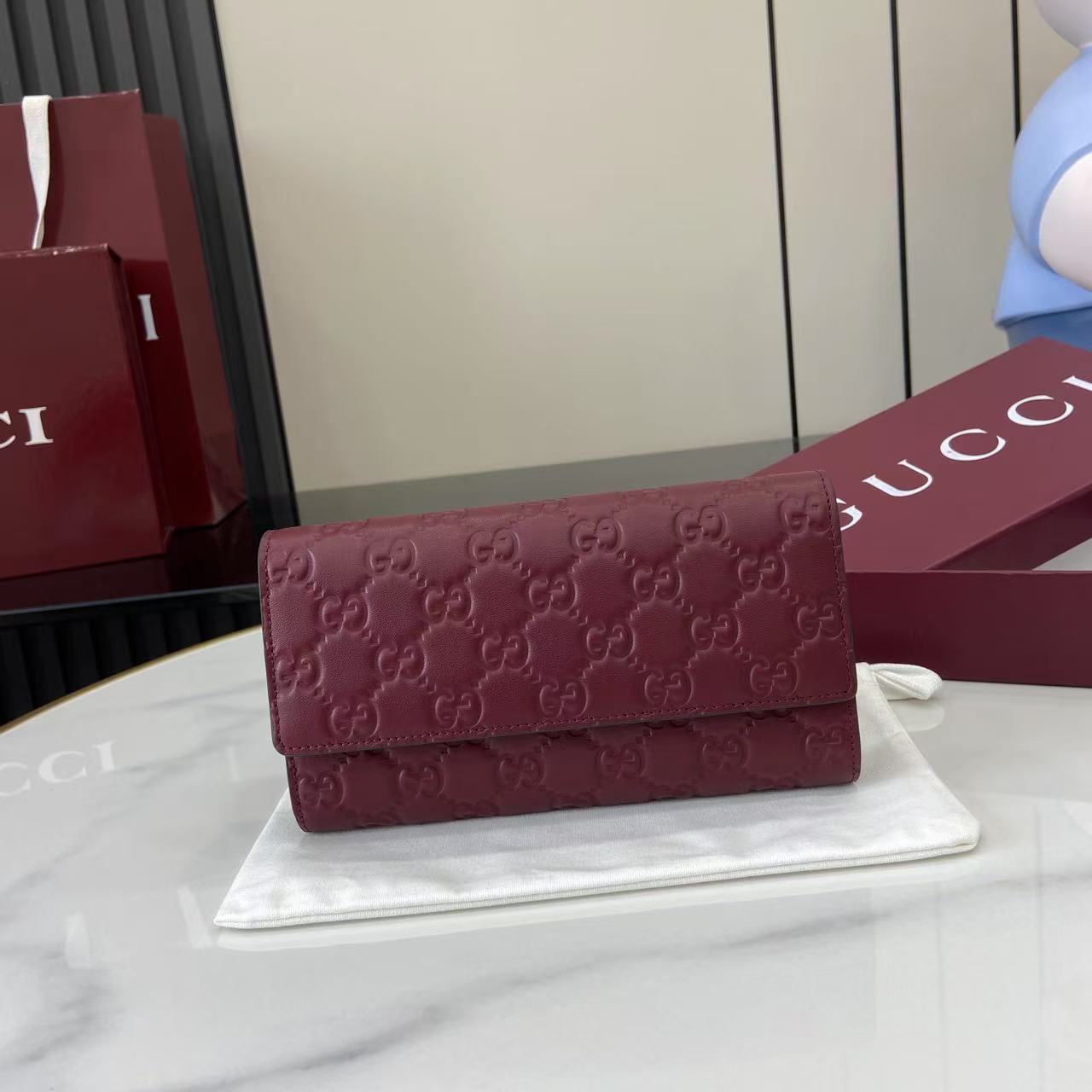 GUCCI グッチ エンブレム コレクション 847210 アンコラレッド 押し花 レディースバッグ