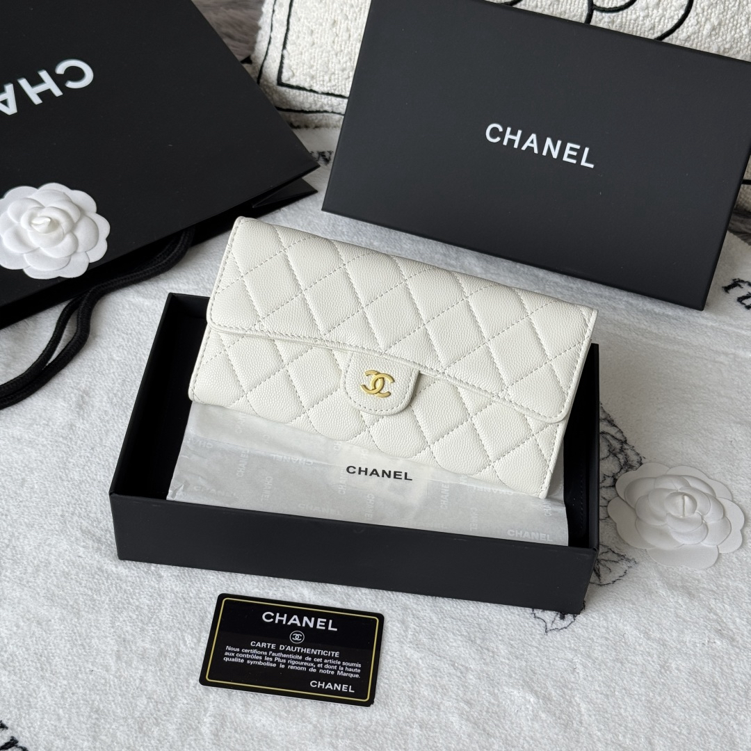 シャネル「Chanel」レザーポケットウォレット