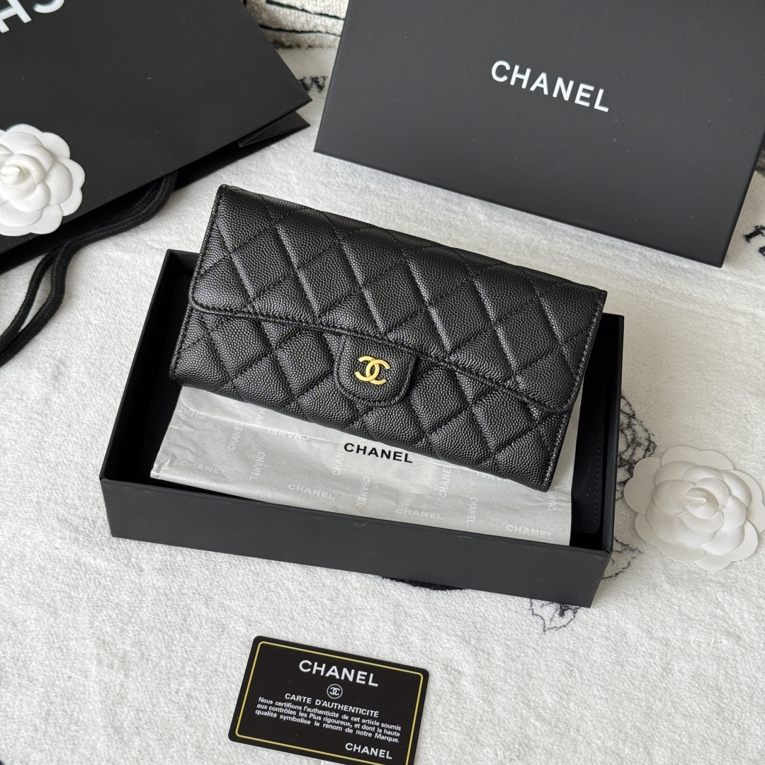 シャネル「Chanel」レザーポケットウォレット