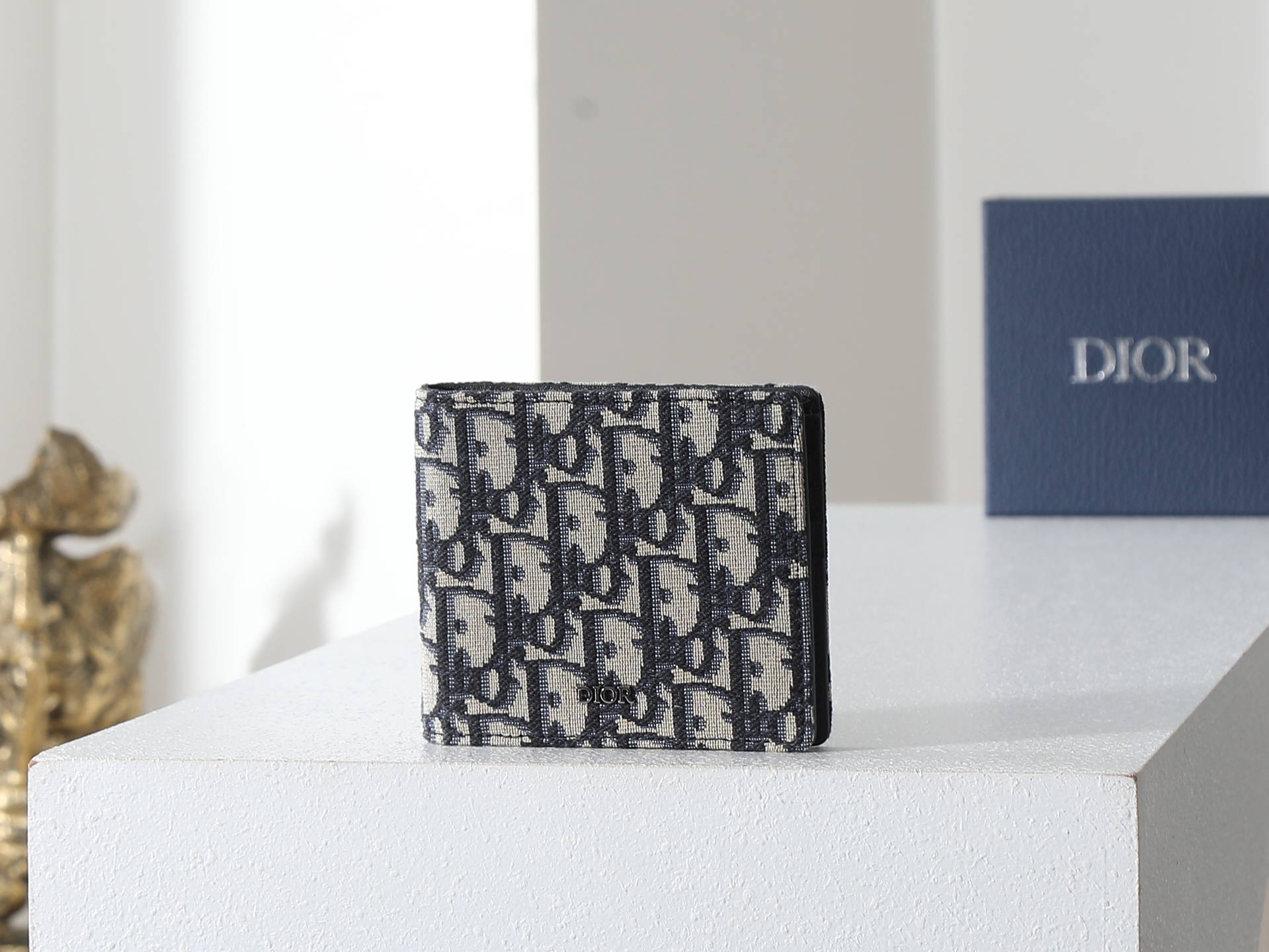 ディオール「Dior」 クラシックな高級品さいふ