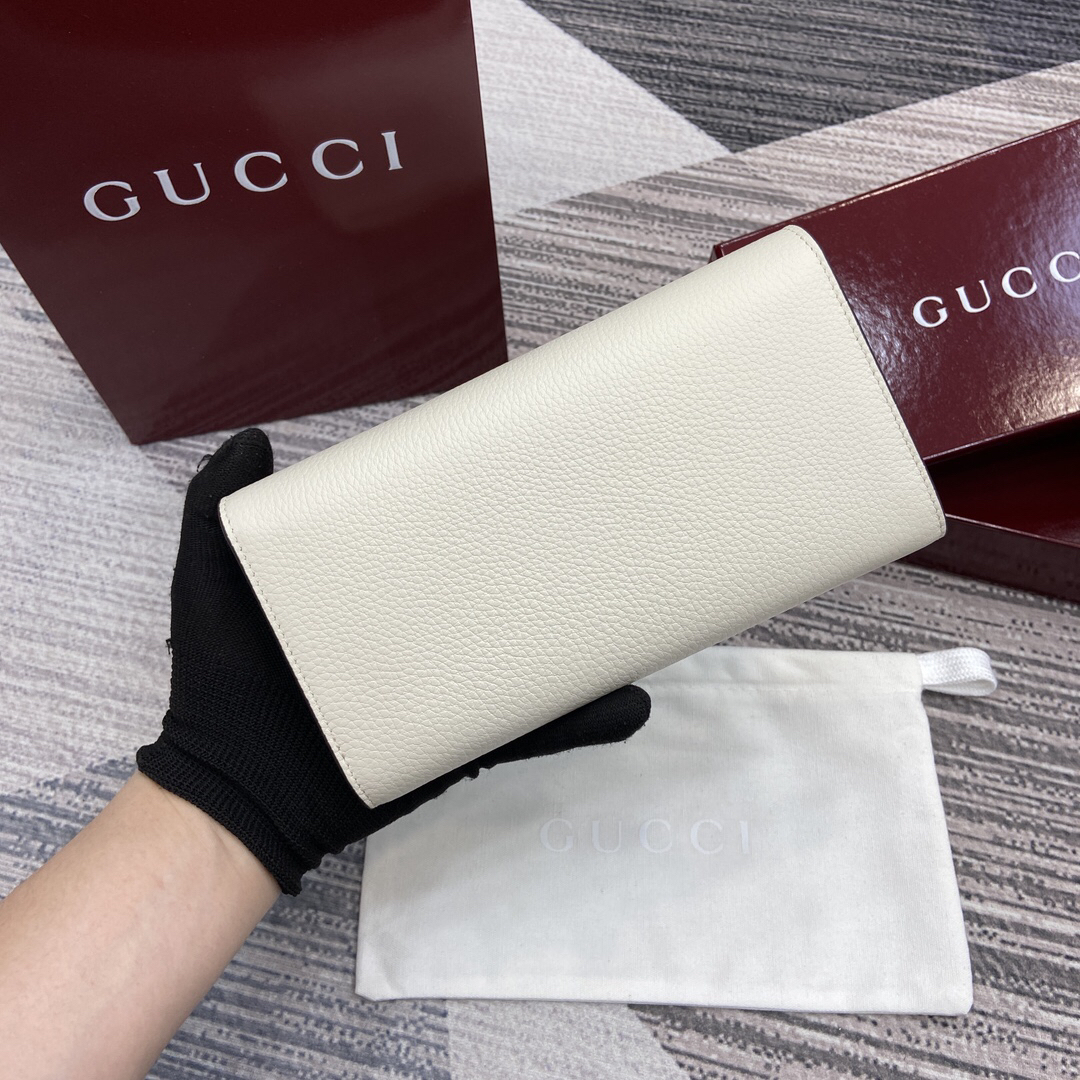 GUCCI グッチ ソフトビット コレクション 828147 ホワイト カーフスキン レディース長財布