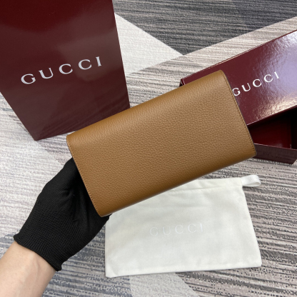 GUCCI グッチ ソフトビット コレクション 828147 ホワイト カーフスキン レディース長財布