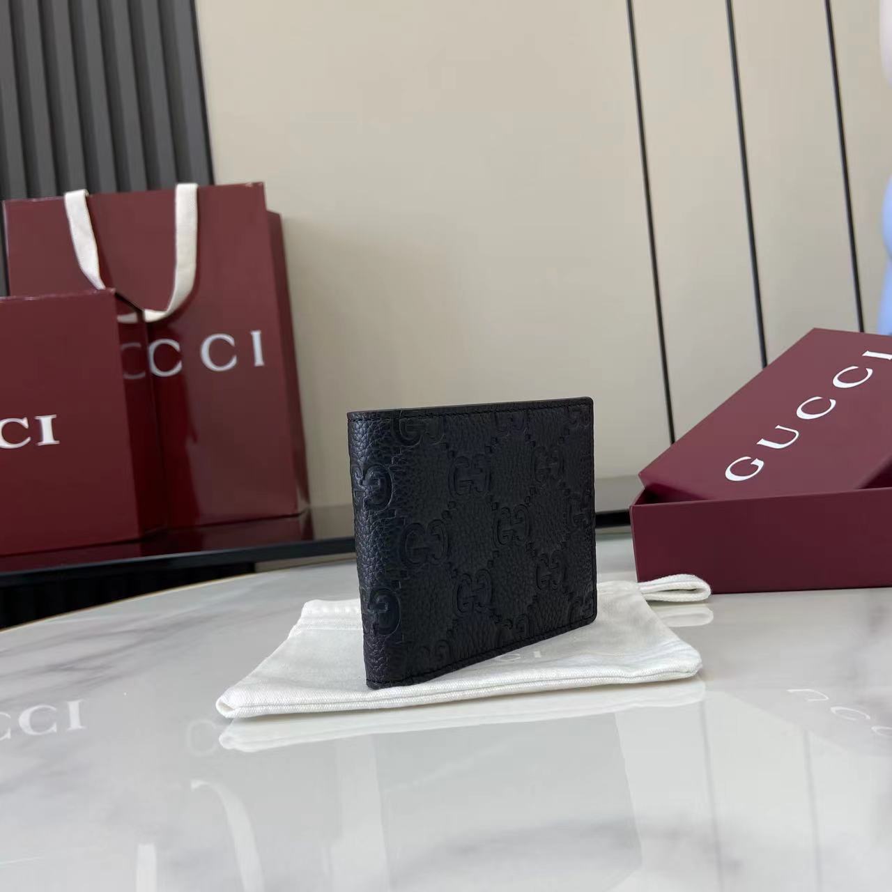 グッチ「Gucci」835002 レディース ラウンドファスナー長財布