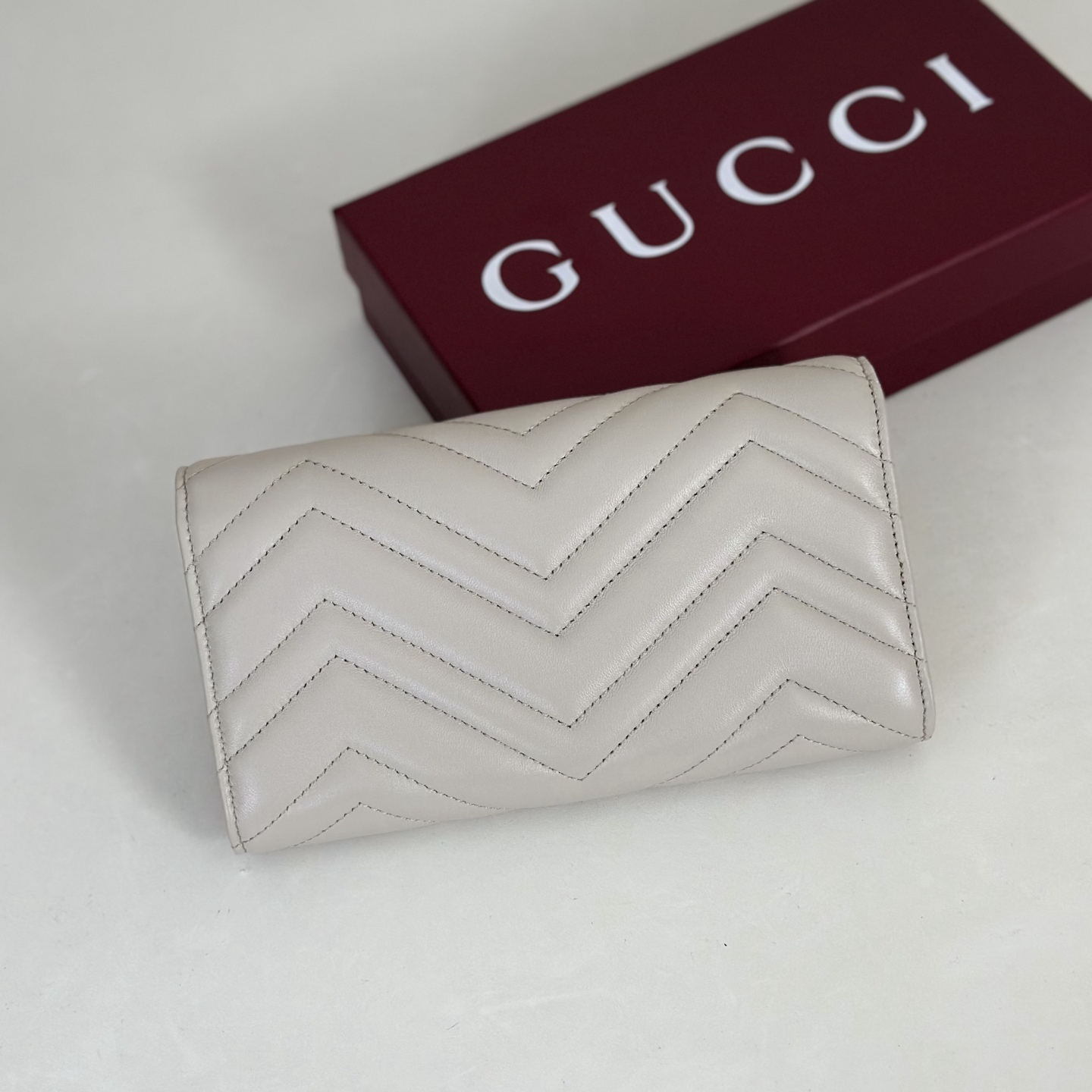 グッチ「Gucci」 443436  レディース ラウンドファスナー長財布