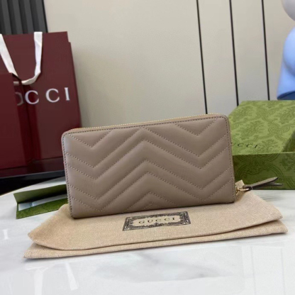 グッチ「Gucci」レディース ラウンドファスナー長財布