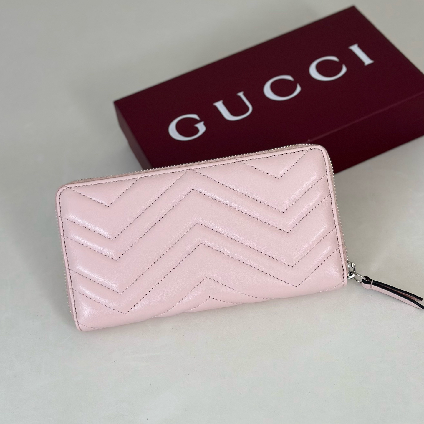 グッチ「Gucci」レディース ラウンドファスナー長財布