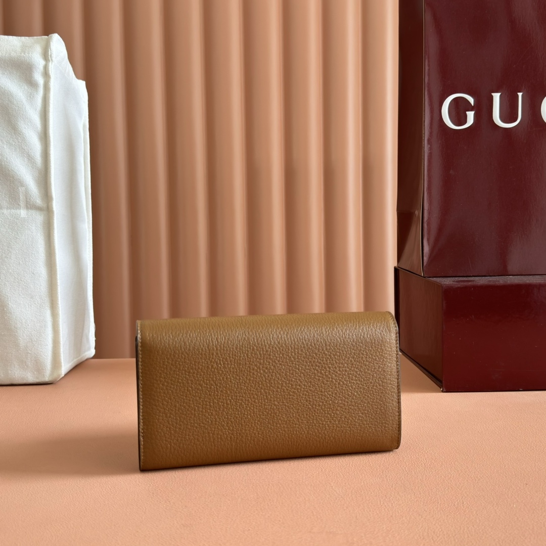 GUCCI グッチ ソフトビット コレクション 828147 ホワイト カーフスキン レディース長財布